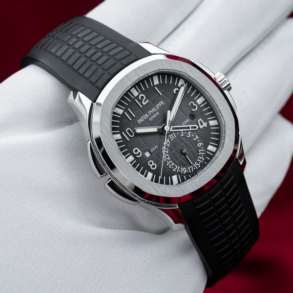 Patek Philippe Aquanaut 5164A-001